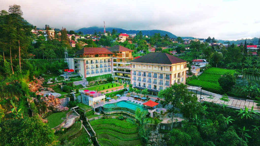 TIPS BERWISATA KE DAERAH PEGUNUNGAN Fix2 1024x576